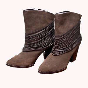 Kelsi Daggers Green Suede Zena Boots 9.5 M NWB